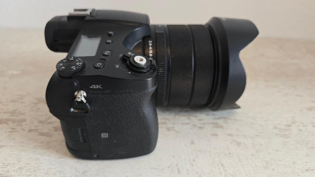 Sony Rx10 IV met extras, Audio, Tv en Foto, Fotocamera's Digitaal, 20 Megapixel, Compact, Ophalen of Verzenden, Zo goed als nieuw