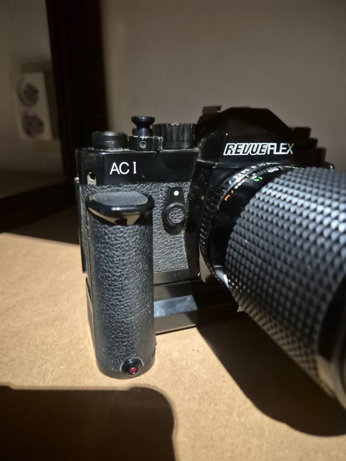 Revueflex AC1 Spiegelreflexcamera met motor 35, Ophalen of Verzenden, Gebruikt, Spiegelreflex, Overige Merken