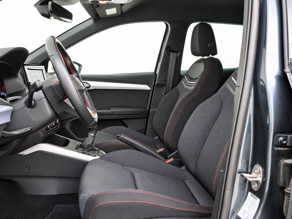 Seat Arona FR Business | Apple Carplay/Android | Virtual Coc, Auto's, Keurmerk '100% Onderhouden', Gebruikt, 95 pk, Leder en Stof