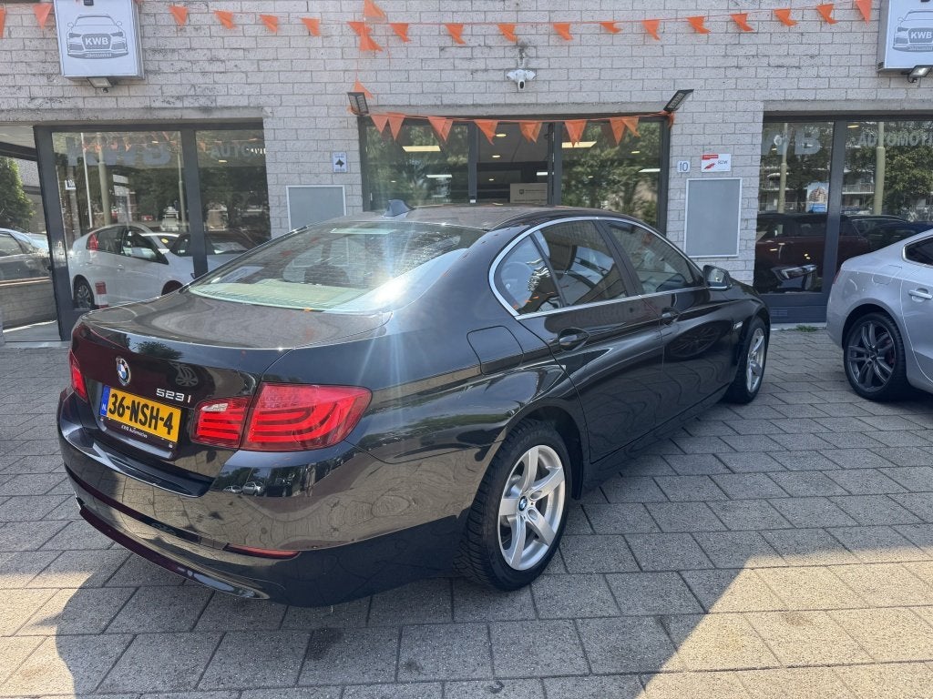 BMW 5 Serie 523i Executive Automaat Trekhaak Historie Vol, Auto's, Euro 5, Gebruikt, 2000 kg, Origineel Nederlands