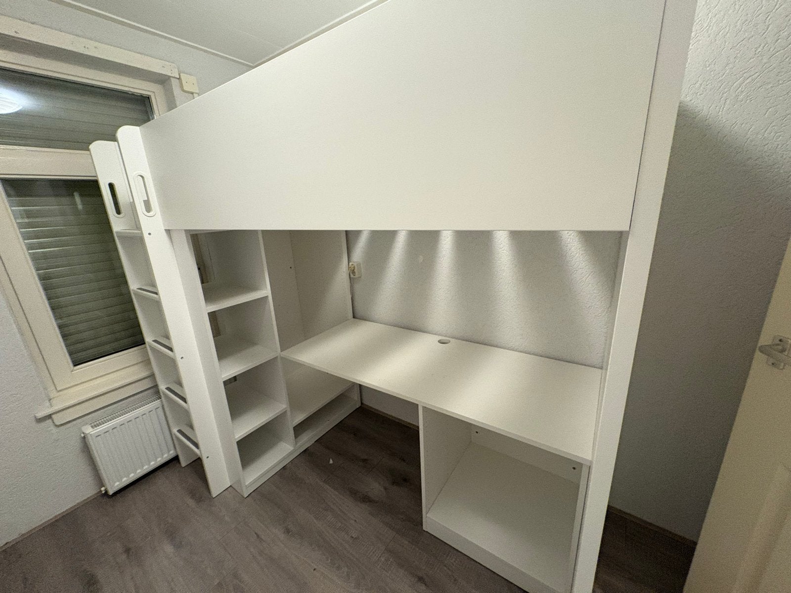 IKEA Hoogslaper met Bureau - Zeer Goede Staat, Eenpersoons, Ophalen of Verzenden, Zo goed als nieuw, 200 cm