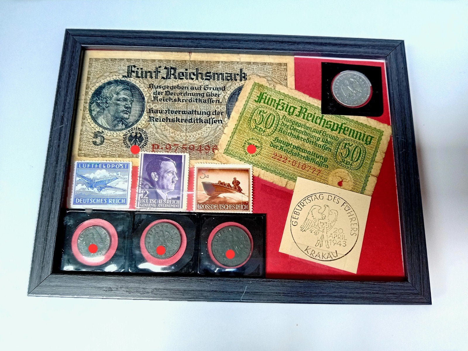 WO2 Ingelijst Display - Reichsmark, Luftfeldpost & Krakau, Ophalen of Verzenden, Overige soorten, Duitsland, Overige typen