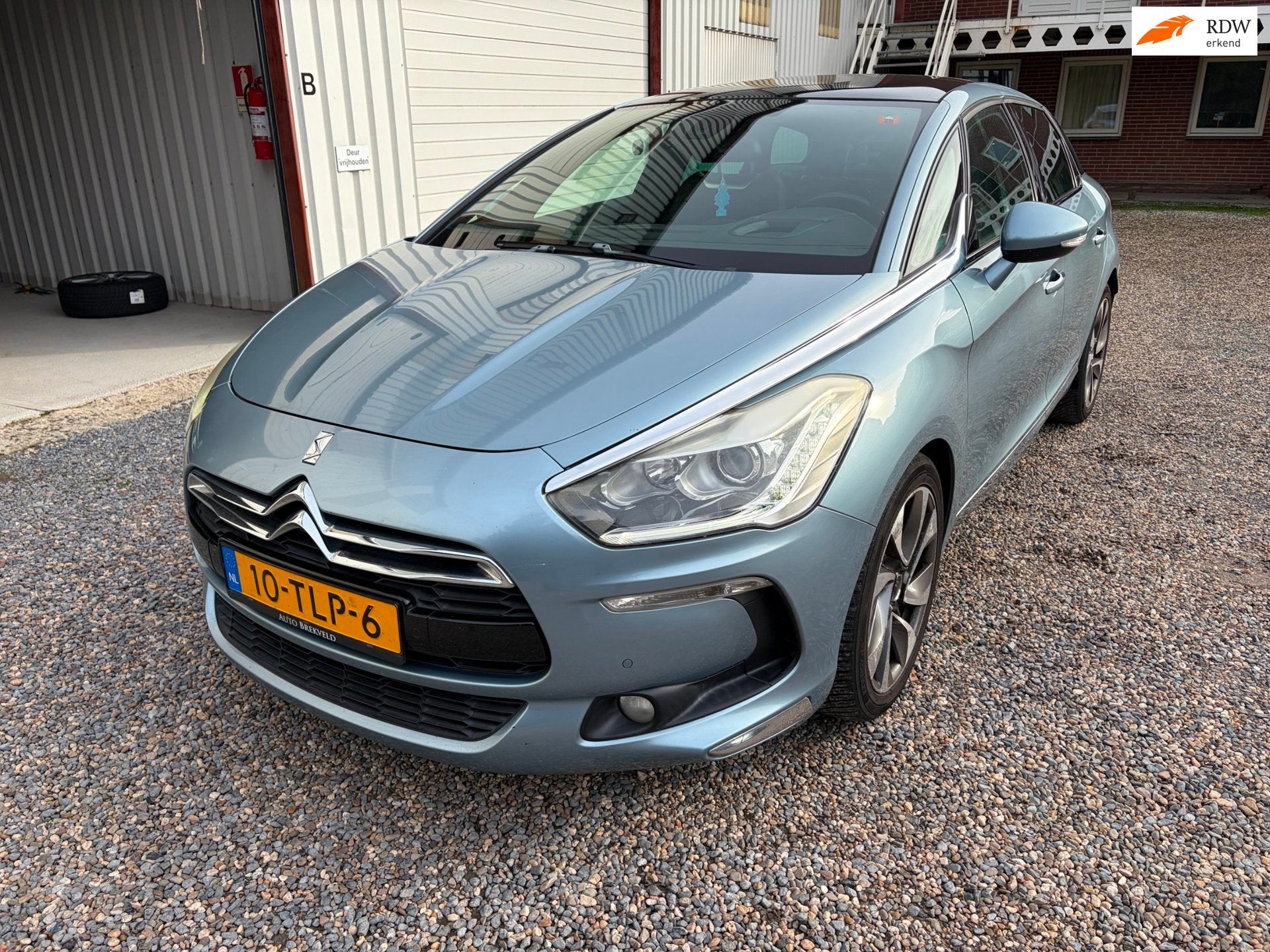 Citroen DS5 1.6 e-HDi So Chic MassG Leer Pano FULL!, Auto's, Gebruikt, Zwart, 4 cilinders, Blauw
