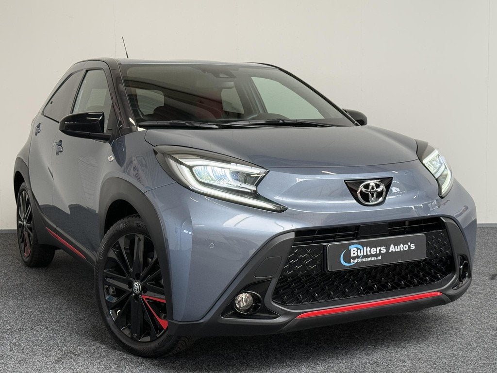 Toyota Aygo X 1.0 VVT-i S-CVT JBL UNDERCOVER Jun Takahashi E, Gebruikt, Euro 6, 4 stoelen, Leder en Stof
