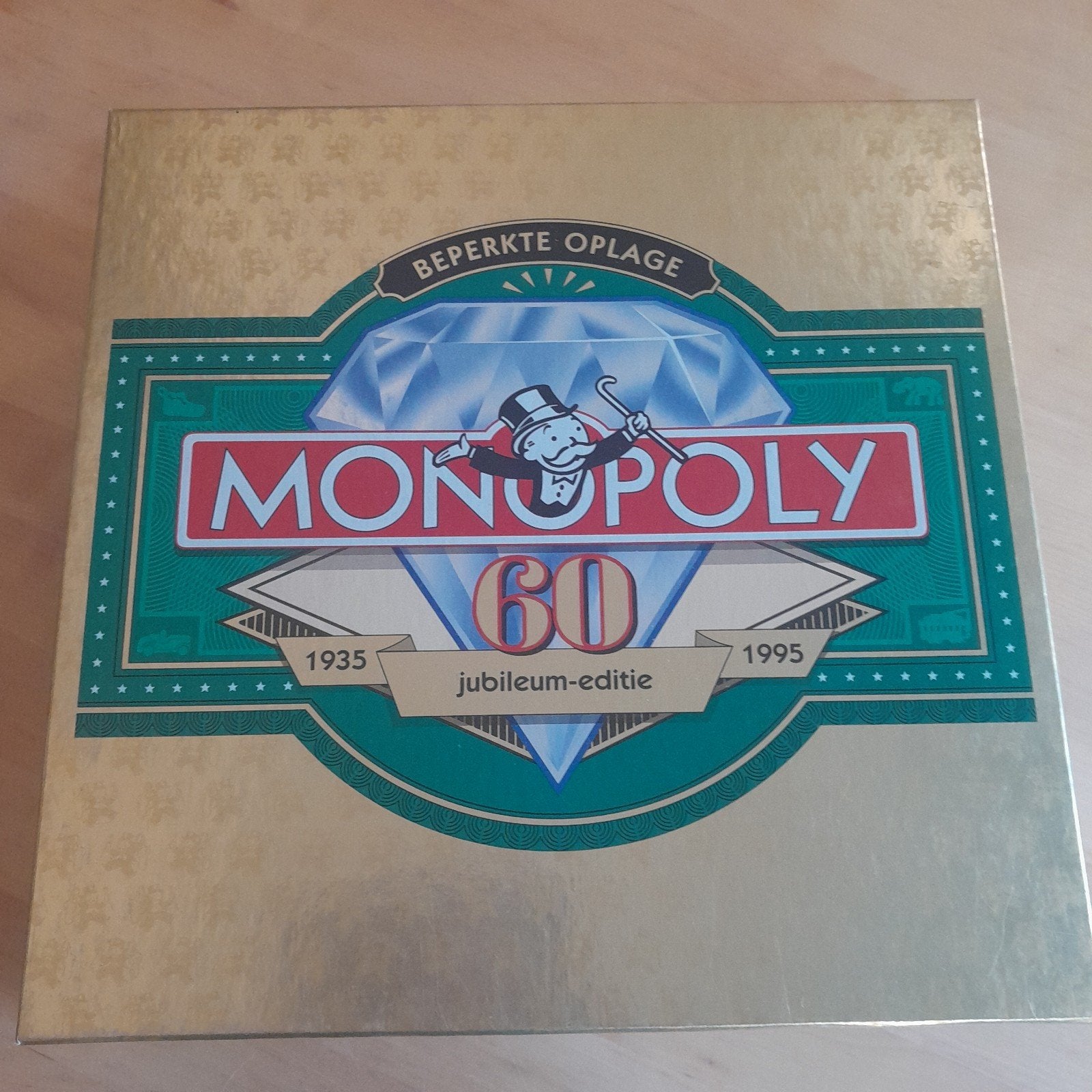 Monopoly 60 Jaar Jubileum Editie 1935-1995, Hobby en Vrije tijd, Gezelschapsspellen | Bordspellen, Vijf spelers of meer, Ophalen of Verzenden