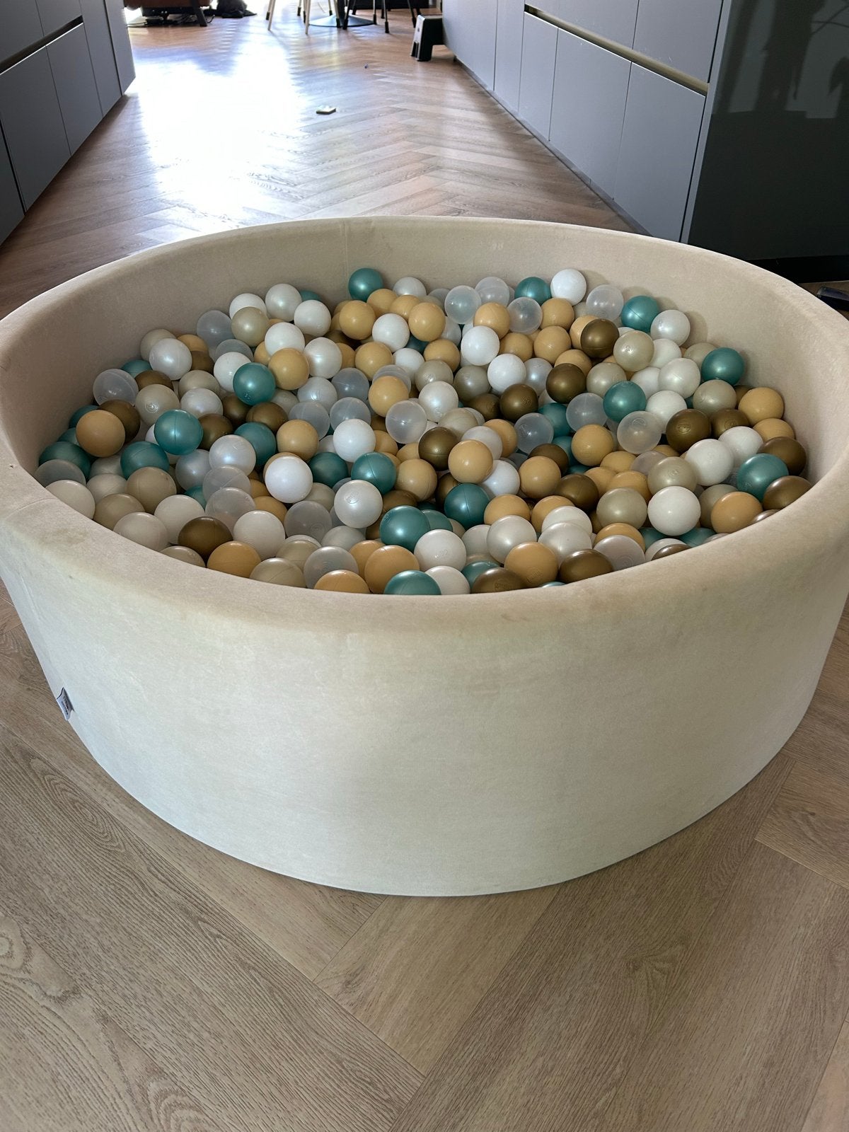 Moje Ballenbak Ballenbad 130cm Beige met 800 ballen, Ophalen, Zo goed als nieuw, Overige typen