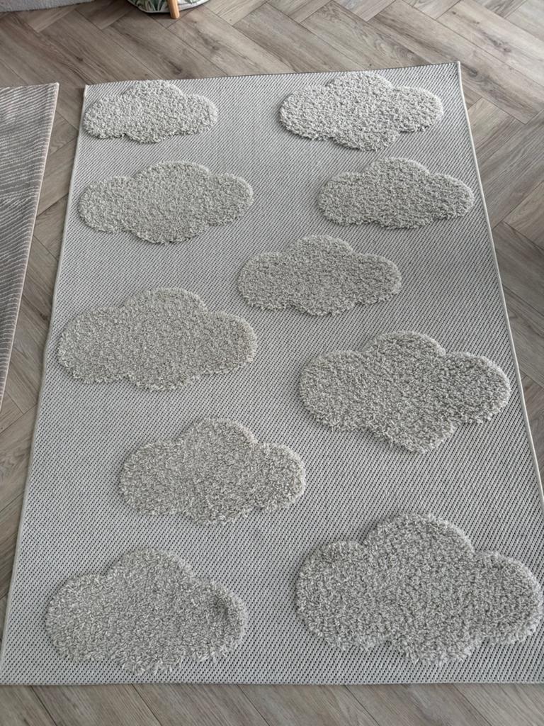 Vloerkleed wolkjes, Ophalen of Verzenden, Zo goed als nieuw, Kleed of Kussen