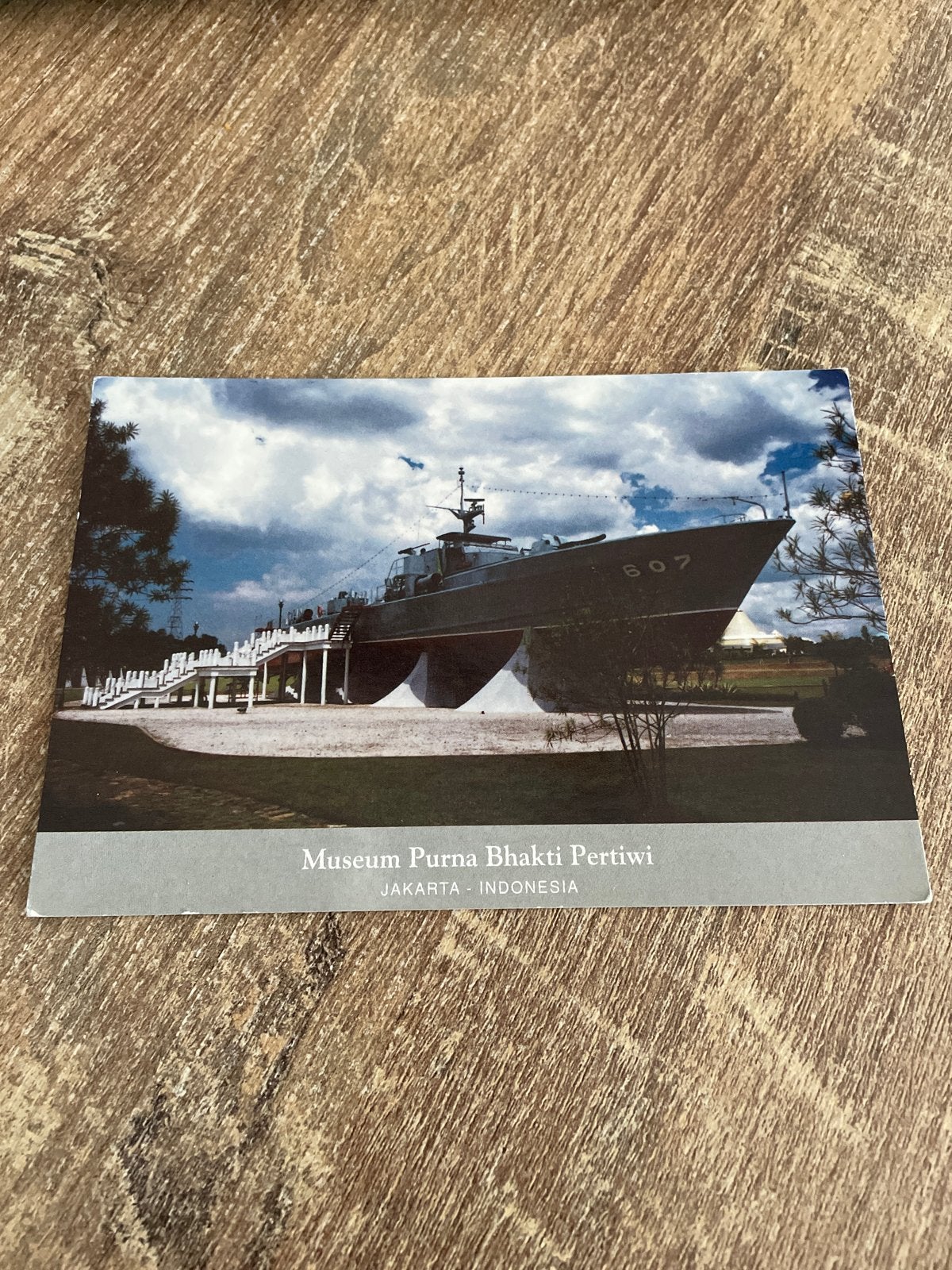 Ansichtkaart KRI Harimau - Museum Purna Bhakti Pertiwi, Verzamelen, Ophalen of Verzenden, 1980 tot heden, Ongelopen, Buiten Europa