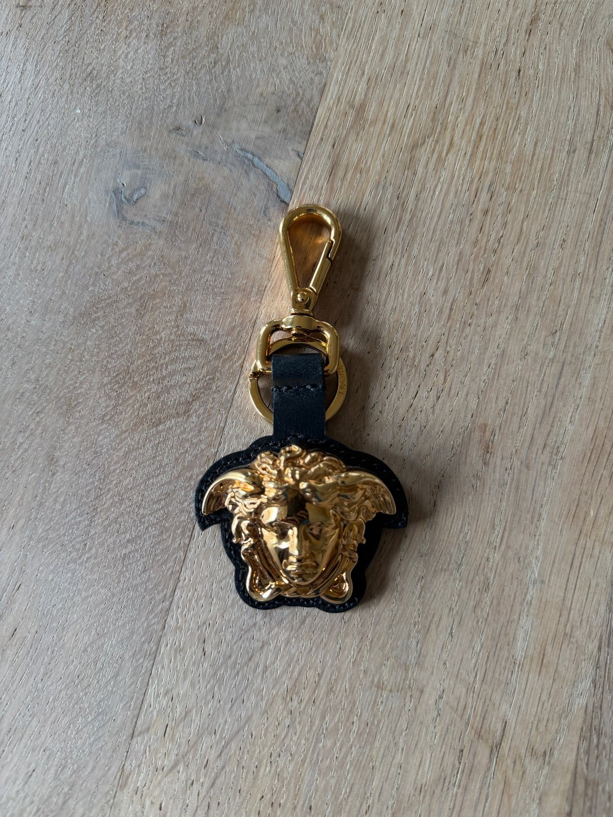 Originele Versace Medusa Sleutelhanger Goud Zwart, Ophalen, Zo goed als nieuw, Merk