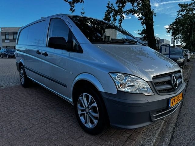 Mercedes-Benz Vito 116 CDI Lang 3persoons Airco MARGE Auto N, Auto's, 13 km/l, Euro 5, Gebruikt, Zwart
