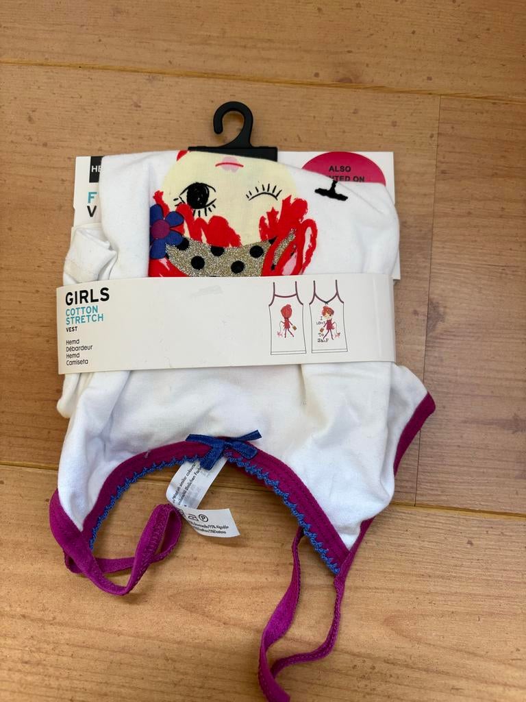 Nieuwe HEMA meisjes hemdje, maat 122/128, Ophalen of Verzenden, Nieuw, Meisje, Nacht- of Onderkleding