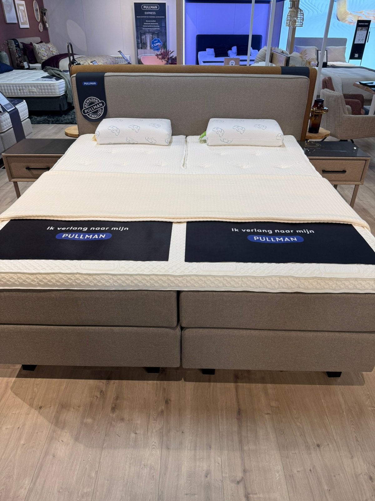 Foto 2 van Pullman Express Boxspring Elektrisch SHOWROOMDEAL