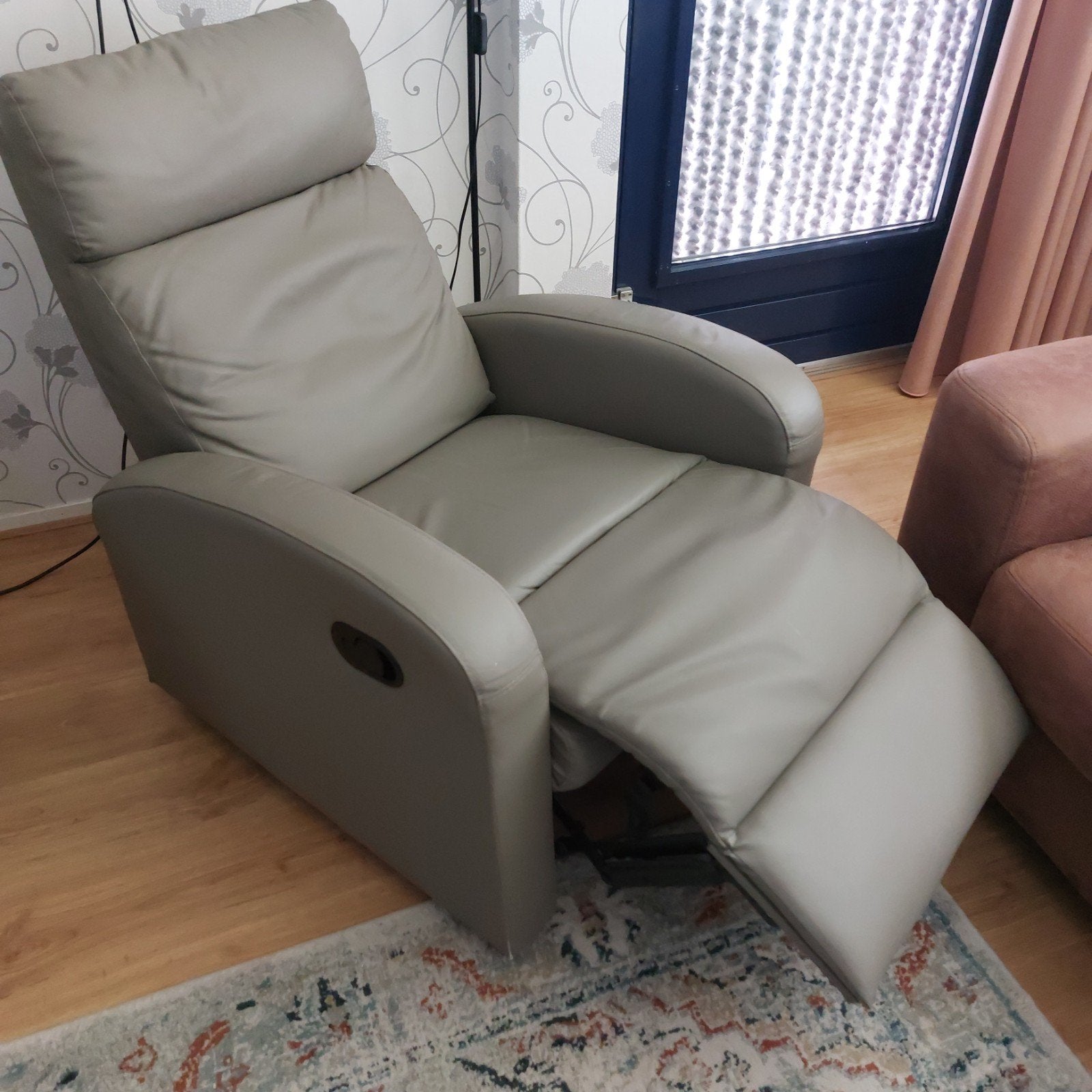 Te koop een relaxstoel, Ophalen, Overige materialen, Gebruikt, Minder dan 75 cm