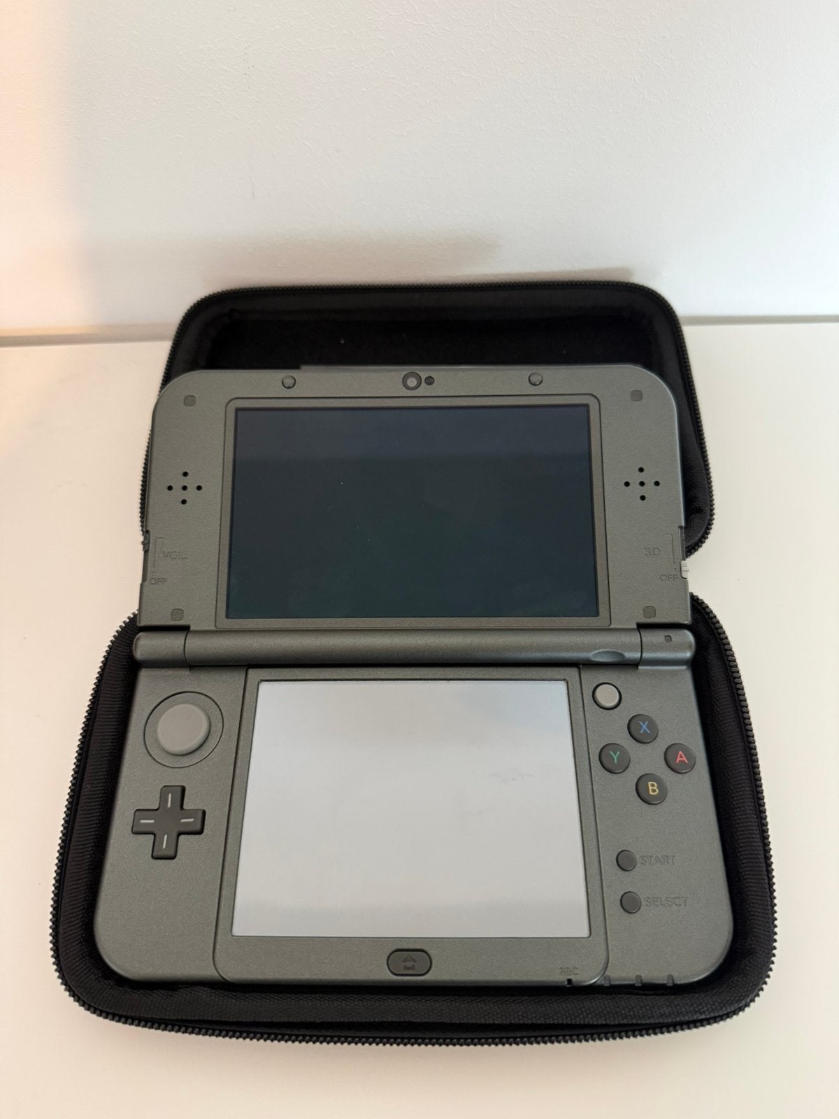 Nintendo 3DS XL Grijs met diverse spellen, 1 speler, Ophalen, Zo goed als nieuw, Vanaf 3 jaar