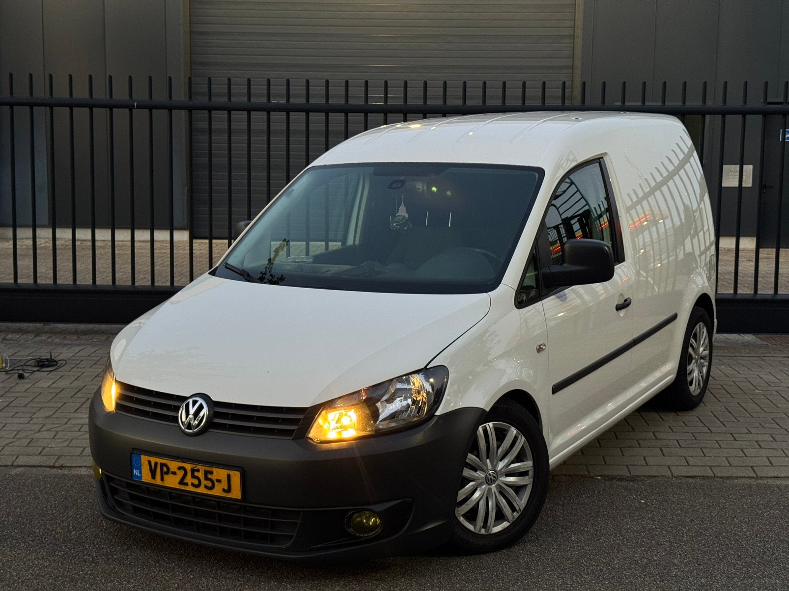 Volkswagen Caddy 2.0 D 103KW 2015, Auto's, Bestelauto's, Particulier, Airbags, Airconditioning, Bluetooth, Cruise Control, Elektrische ramen