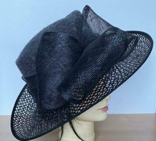 Hoed maat 56 [nr1], Kleding | Dames, Hoeden en Petten, Ophalen of Verzenden, Zo goed als nieuw, 56 of 57 cm (M, 7 of 7⅛ inch)