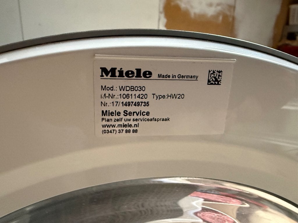 Foto 3 van Te Koop: Miele W1 wasmachine