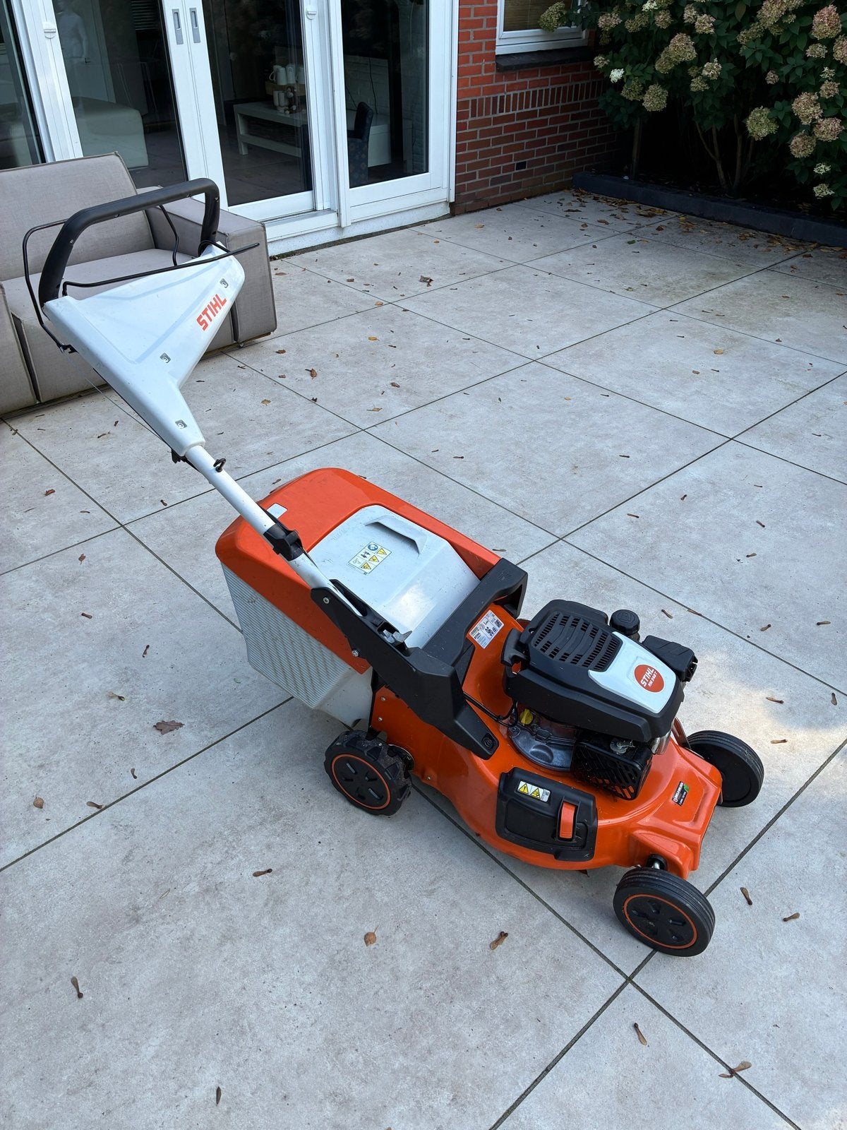 Stihl RM 248 T Benzine Grasmaaier - Zo goed als nieuw, Tuin en Terras, Ophalen, Cirkelmaaier, Zo goed als nieuw, 40 t/m 49 cm