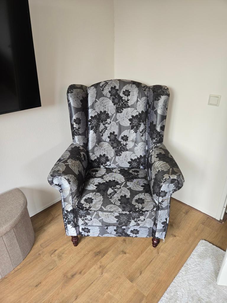 Comfortabele fauteuil met bloemenprint, Klassiek, Bloemenprint, Gebruikt, 75 tot 100 cm, Ophalen of Verzenden