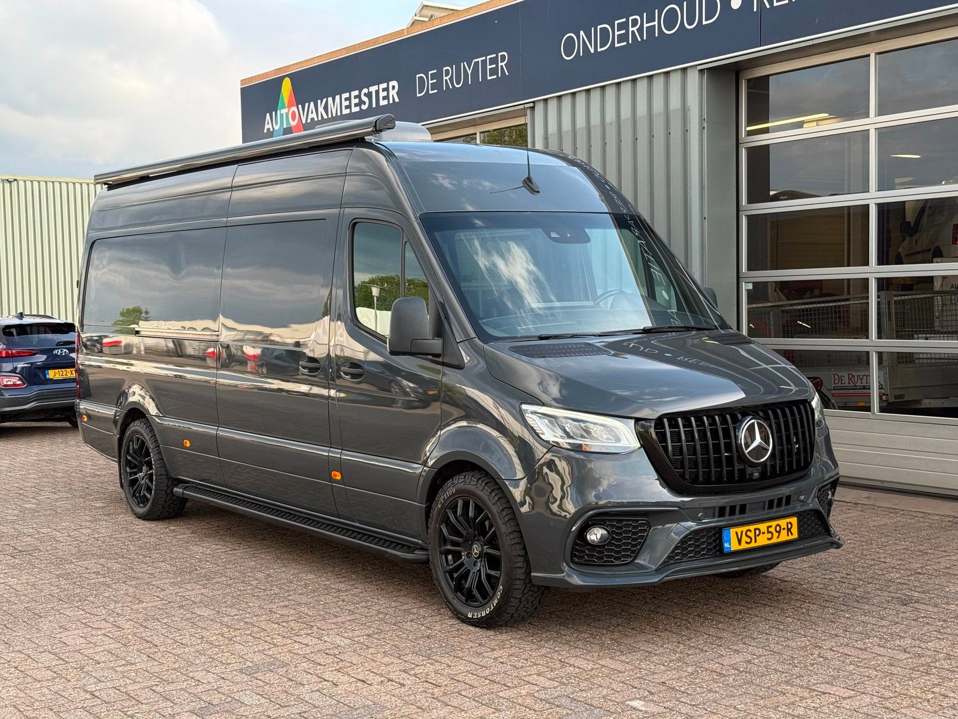 Mercedes-Benz Sprinter 319 3.0 V6 CDI L3H3 Motorsport Camper, Caravans en Kamperen, Campers, Automaat, Buscamper of Camperbus