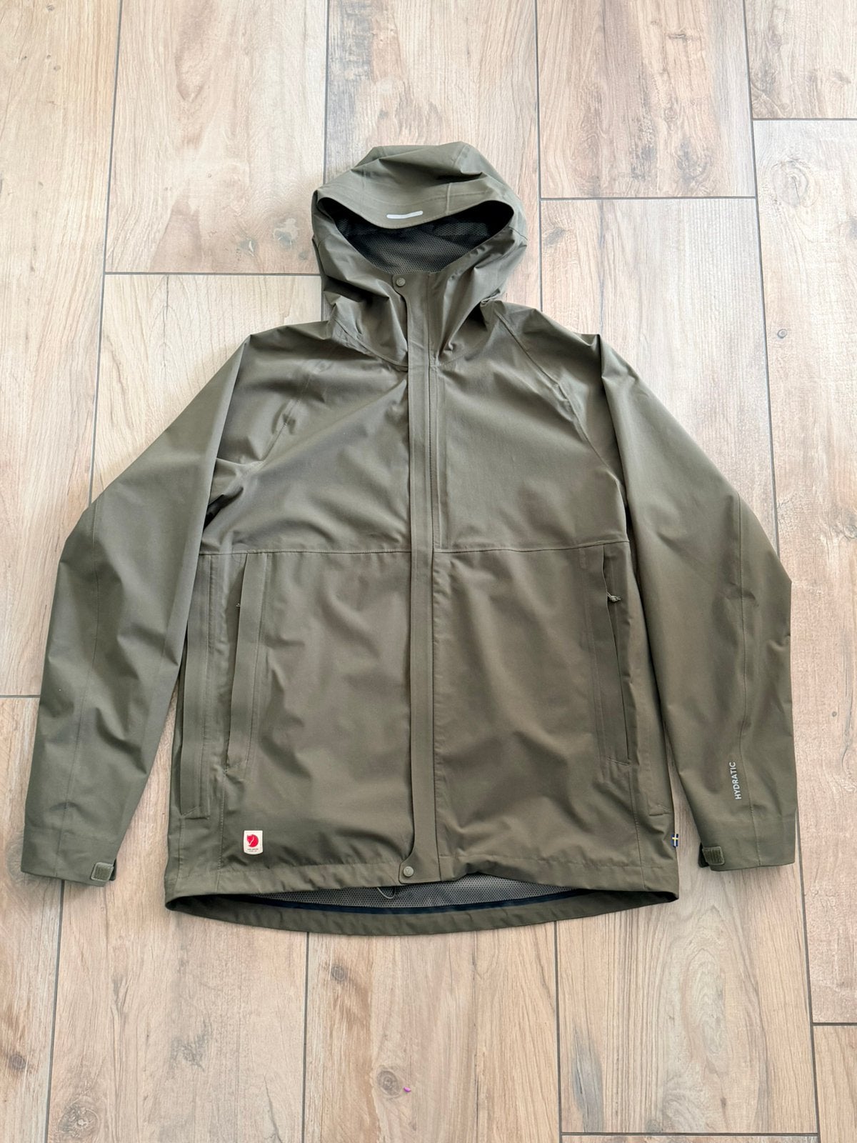 Fjallraven High Coast Hydratic Trail (regen)jas XL, Ophalen of Verzenden, Zo goed als nieuw, Maat 56/58 (XL), Groen