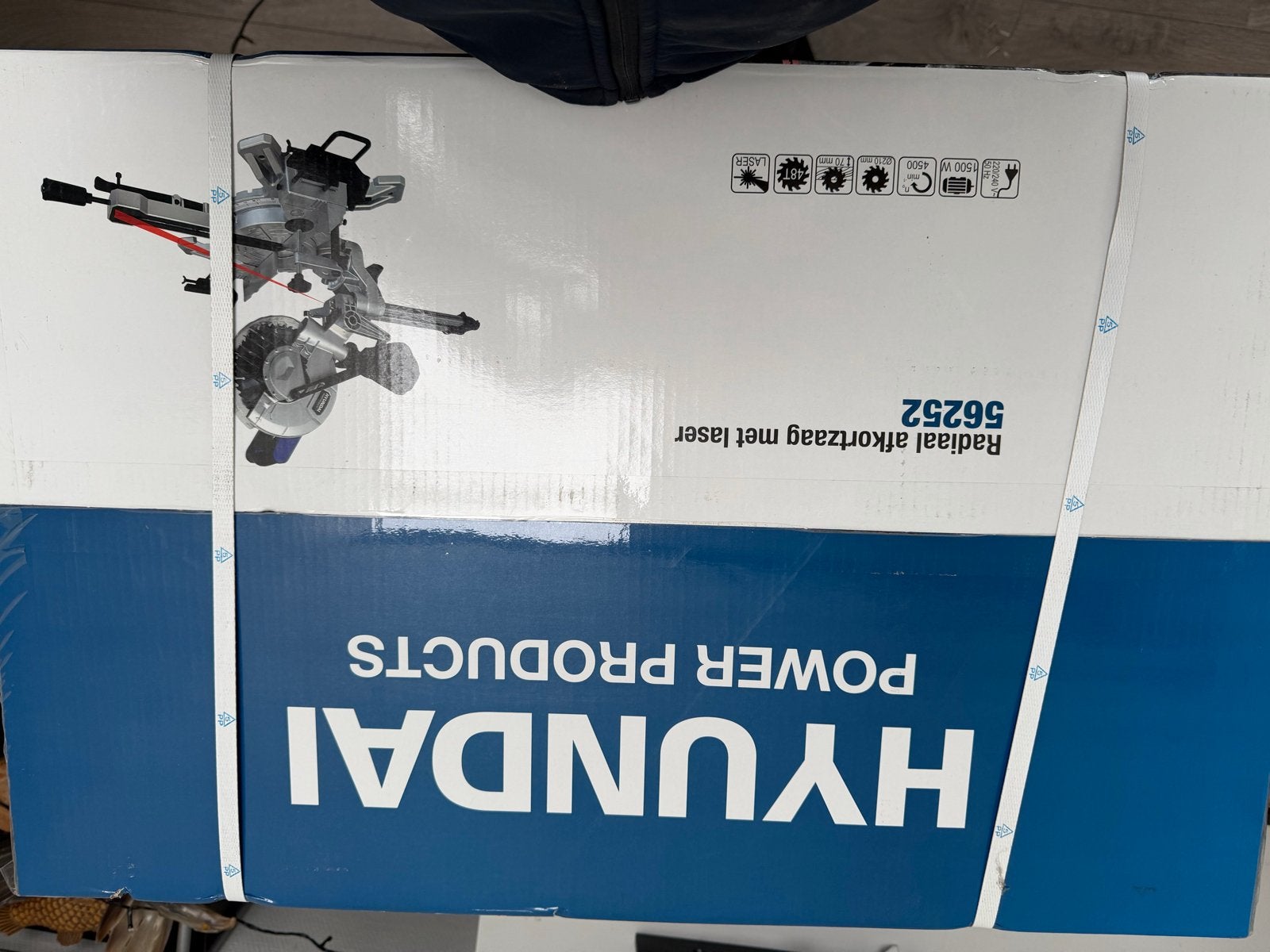Hyundai Radiaal Afkortzaag met Laser - Nieuw in Doos, 70 mm of meer, Nieuw, Ophalen of Verzenden, Afkortzaag