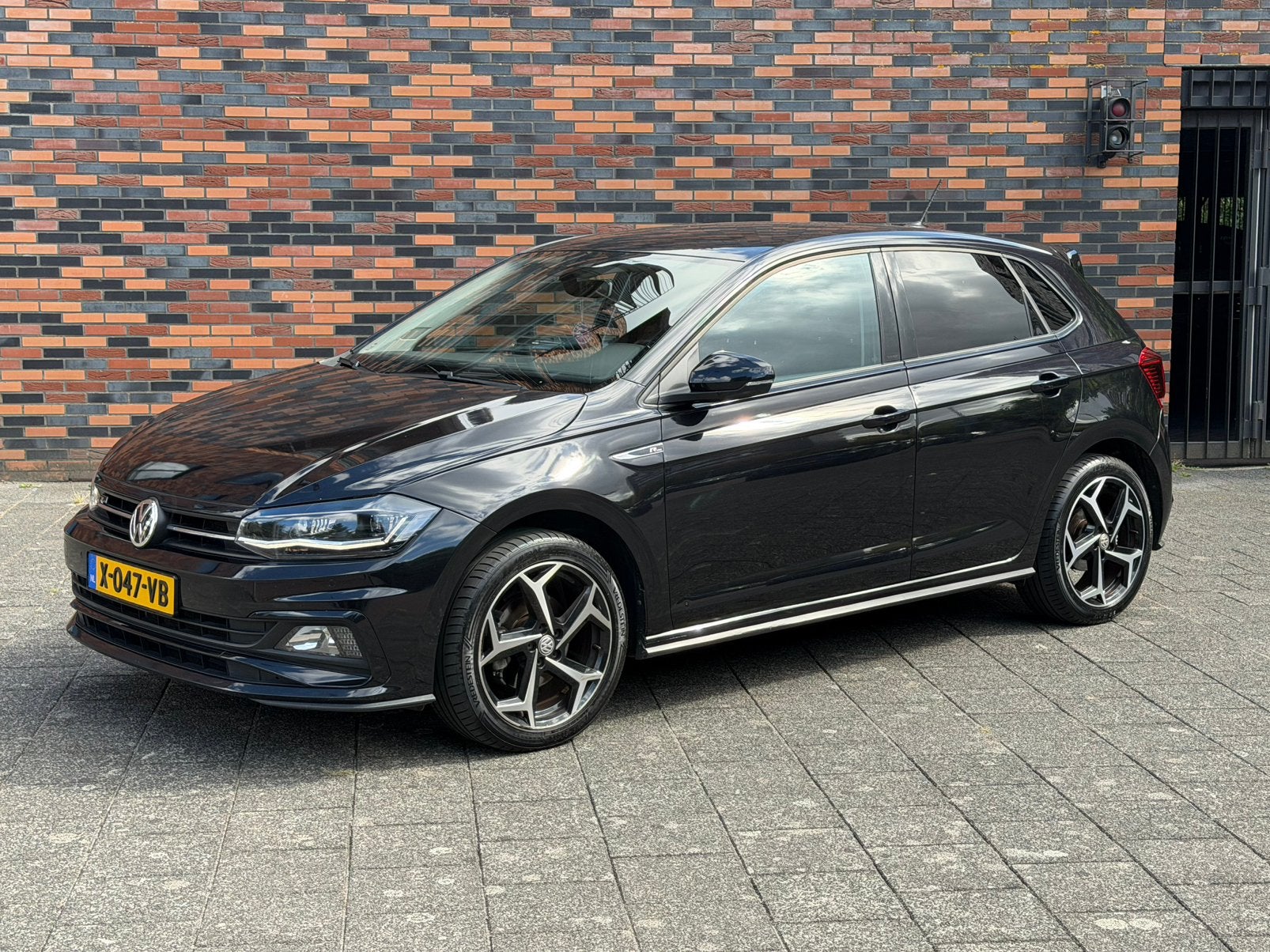 Volkswagen POLO 1.0 TSI R-Line DSG LED CRUISE PDC, Stof, 1095 kg, Bedrijf, 115 pk