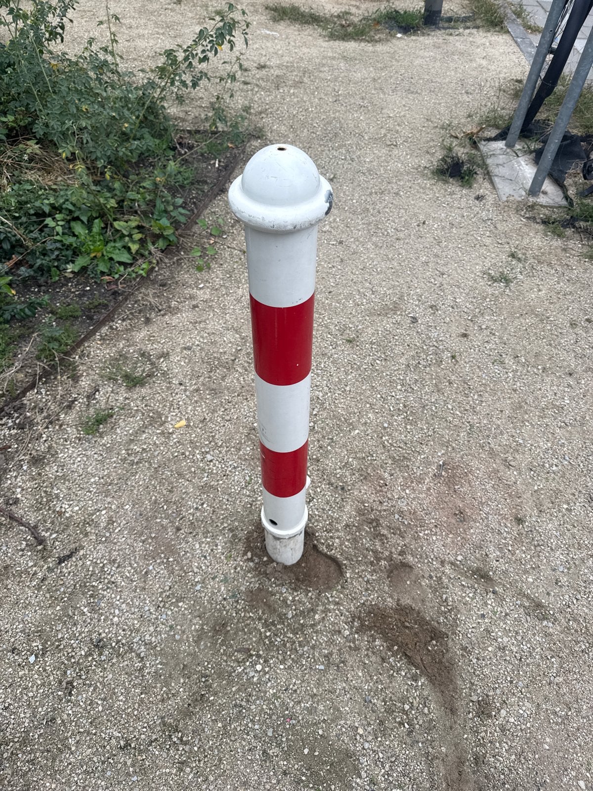 Uitneembare paal - Rood/Wit verkeerspaal, Ophalen of Verzenden, Gebruikt