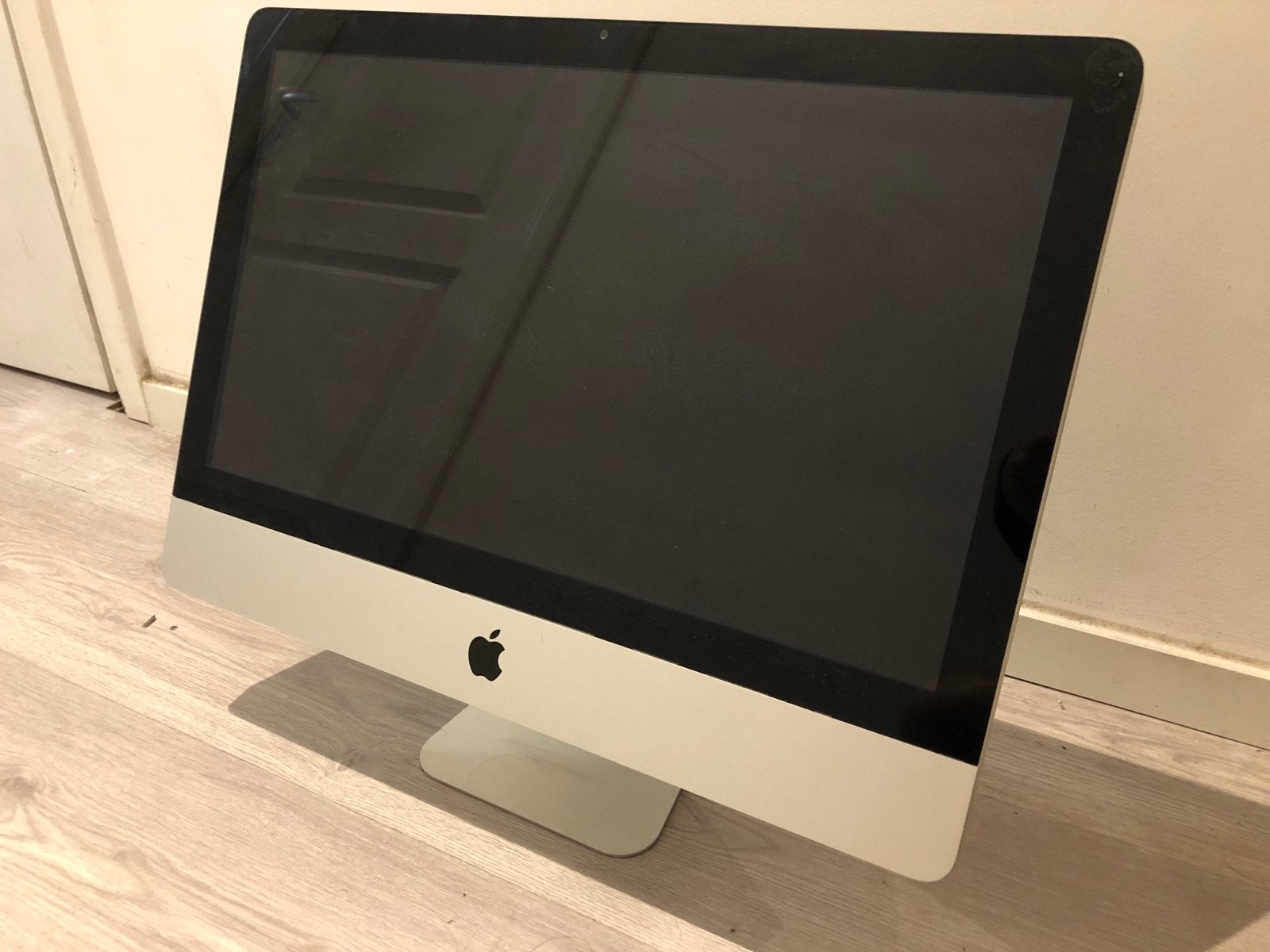 iMac 2010 27 inch i3 - Werkt perfect! Moet snel weg!, Ophalen, Gebruikt, IMac, 2 tot 3 Ghz