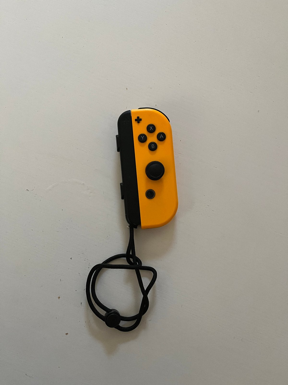 Gele Nintendo Switch Joy-Con (rechts), Spelcomputers en Games, Spelcomputers | Nintendo Switch, Ophalen, Gebruikt, Met 1 controller