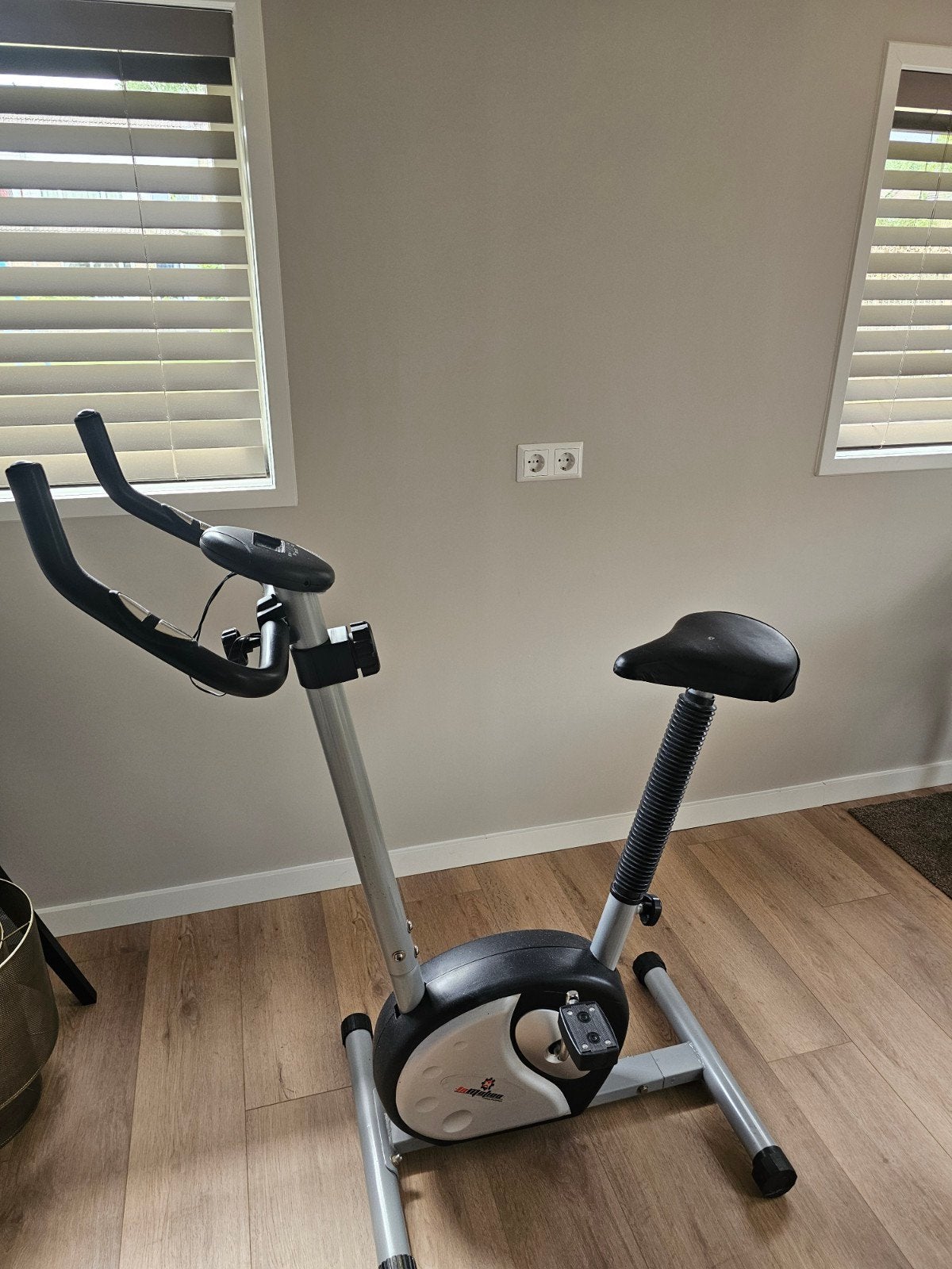 Hometrainer, Sport en Fitness, Fitnessapparatuur, Ophalen, Gebruikt, Hometrainer