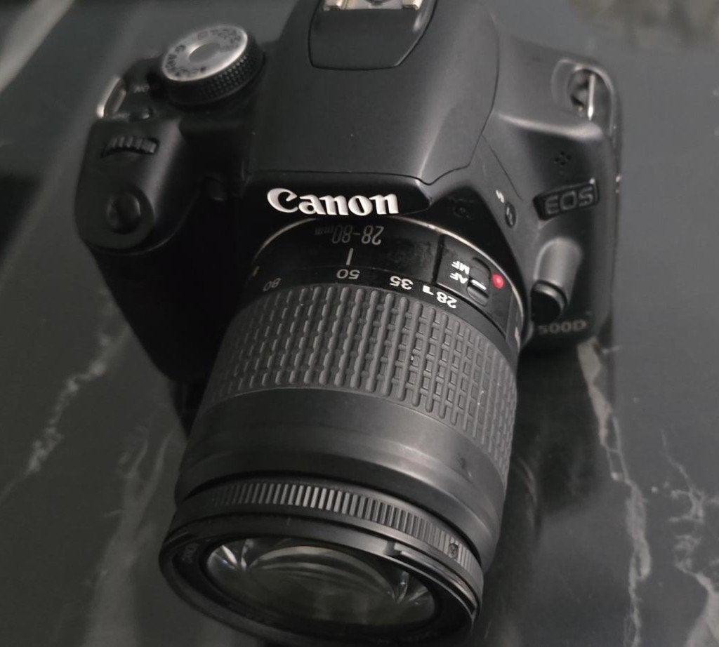 canon eos 500D zit niets bij geen lader of sd kaart, Ophalen, Gebruikt, Canon, Overige typen