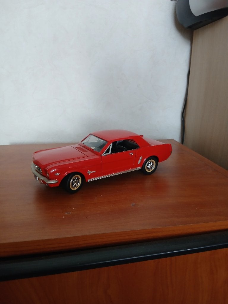 Ford Mustang 1964 1/2 Oranje Schaal 1:18 Mira, Hobby en Vrije tijd, Ophalen of Verzenden, Gebruikt, Auto, Overige merken