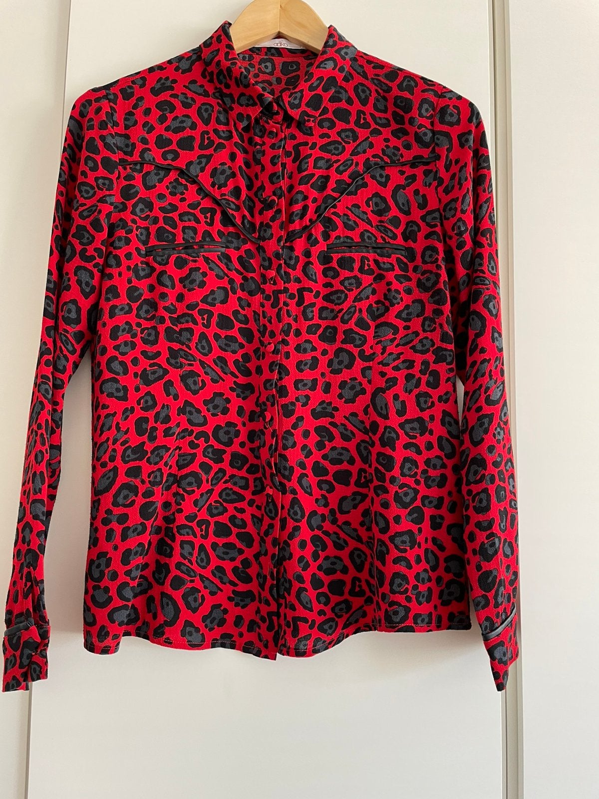 Rood zwarte blouse van Aaiko maat xs (valt als s), Ophalen of Verzenden, Zo goed als nieuw, Maat 34 (XS) of kleiner, Rood