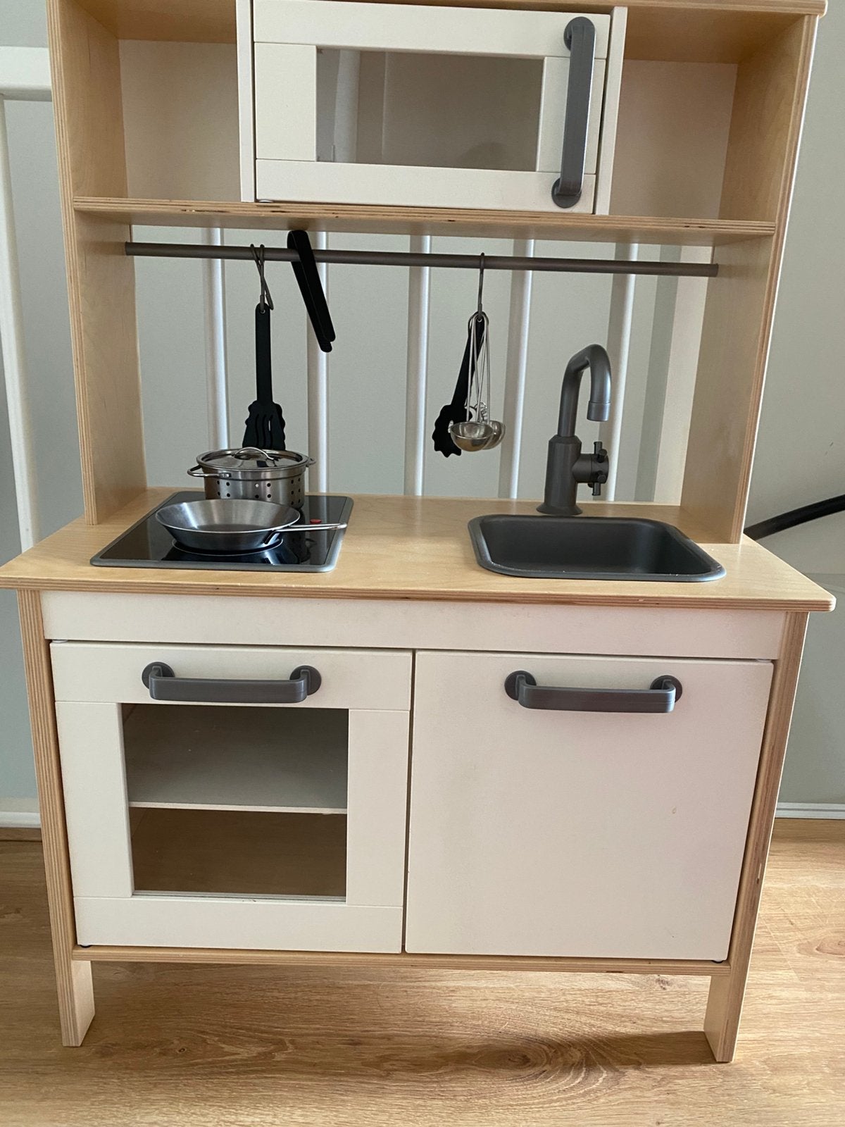 Ikea keukentje + keukenbenodigdheden, Ophalen, Zo goed als nieuw, Hout, Speelkeuken