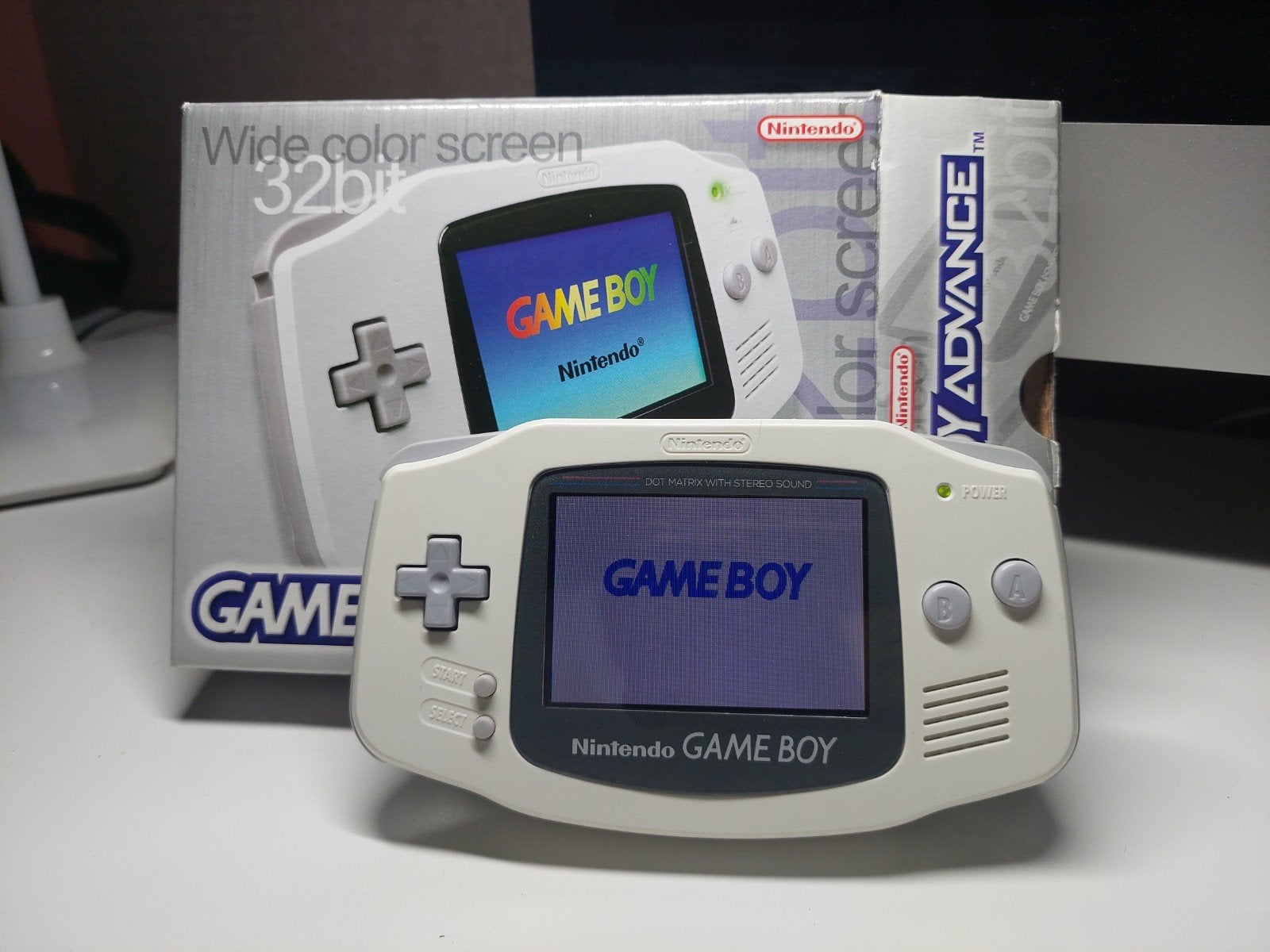 Nintendo Game Boy Advance (IPS scherm) in doos, Spelcomputers en Games, Ophalen of Verzenden, Refurbished, Game Boy Advance