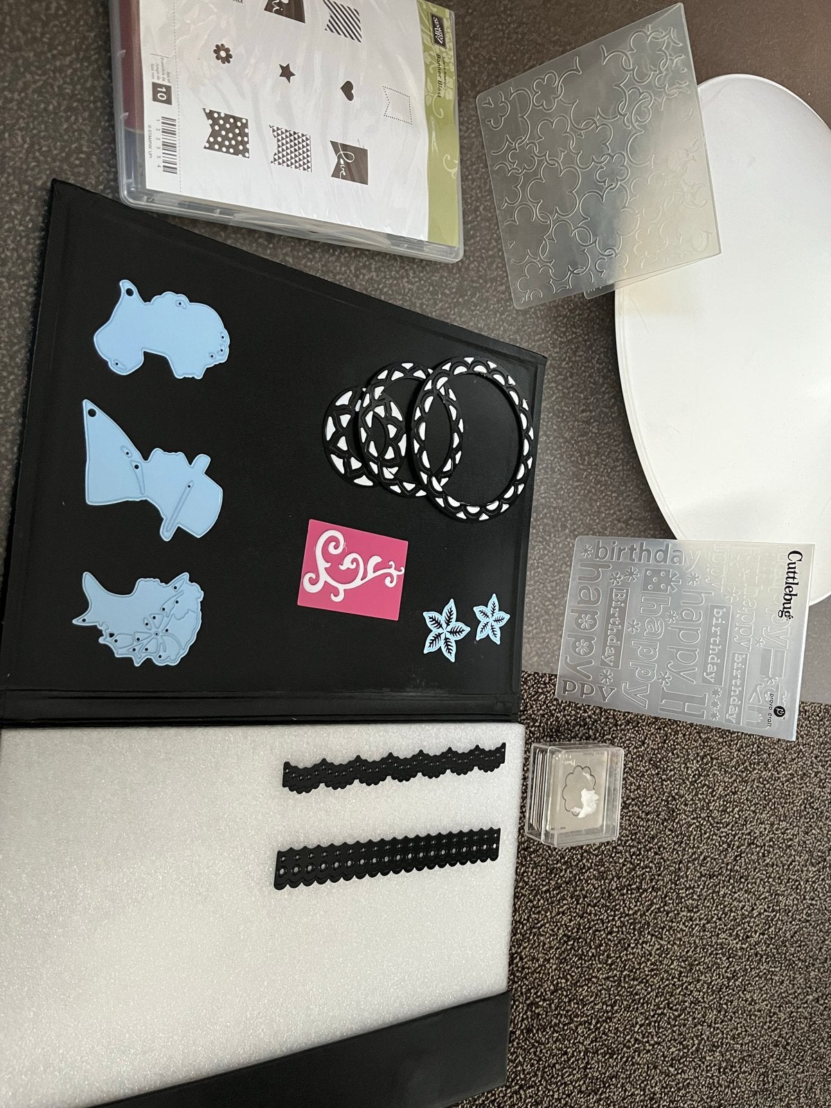 Diverse  mallen voor embossing met een cuttle bug, Gebruikt, Meerkleurig, Ophalen of Verzenden, Kunststof