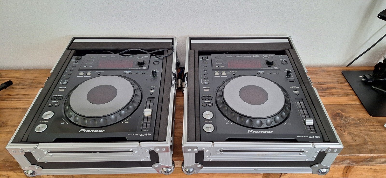 Set Pioneer CDJ 850-K + Thomann flightcases, Ophalen of Verzenden, Zo goed als nieuw, Dj-set, Pioneer
