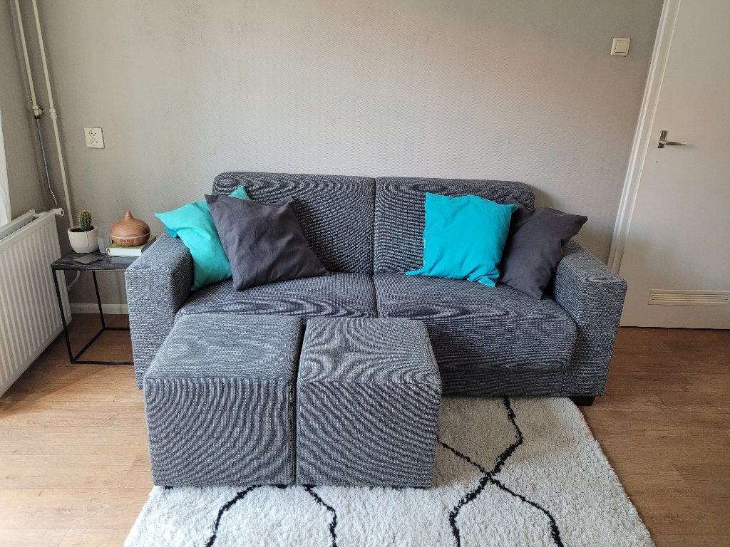 Bankstel 2,5 zts met poefs, Huis en Inrichting, Banken | Bankstellen, Ophalen, Kunststof, Gebruikt, Minder dan 75 cm