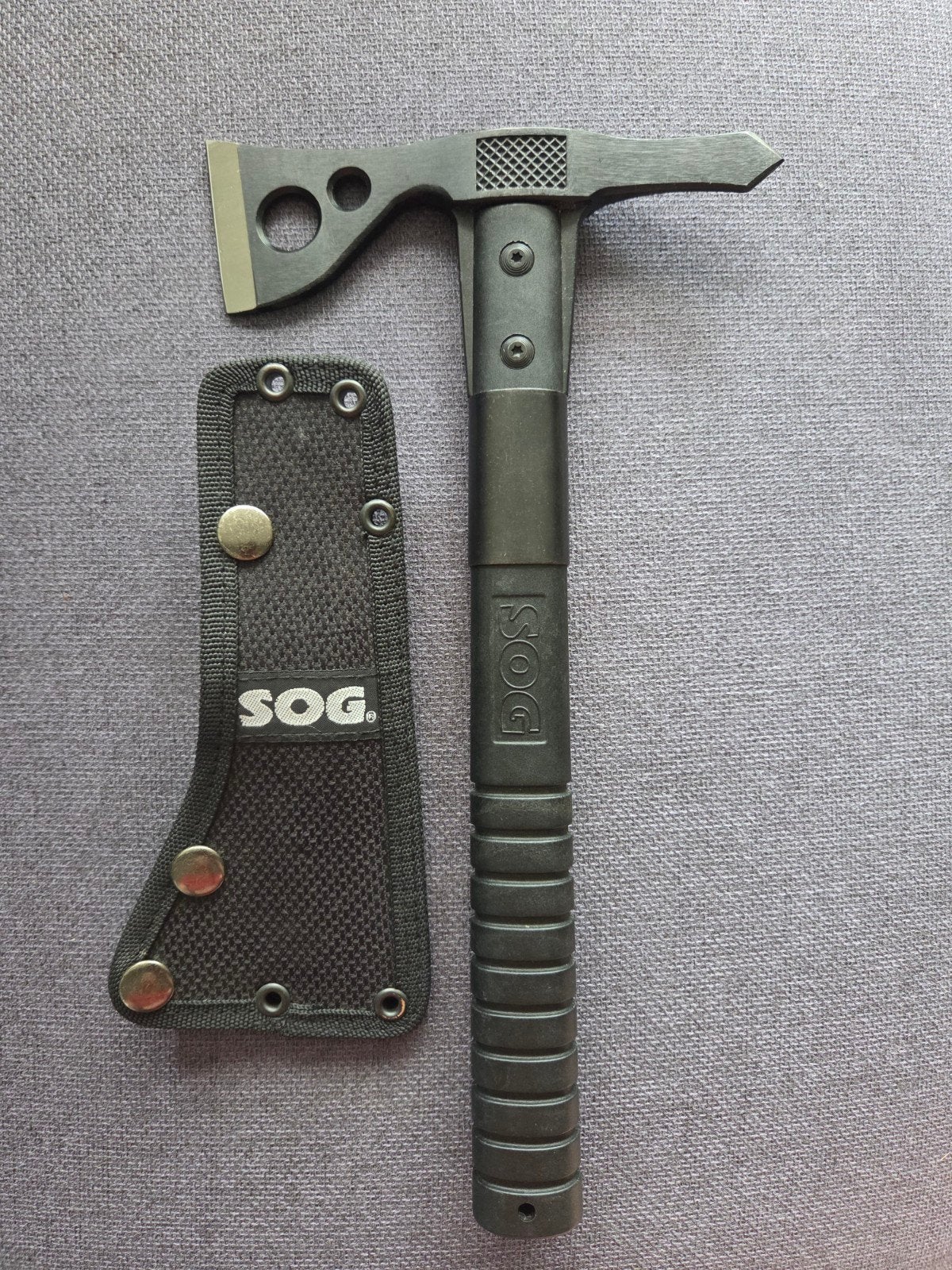 SOG Tactical Tomahawk / FastHawk Bijl (In Nieuwstaat!)+Hoes, Ophalen of Verzenden, Zo goed als nieuw