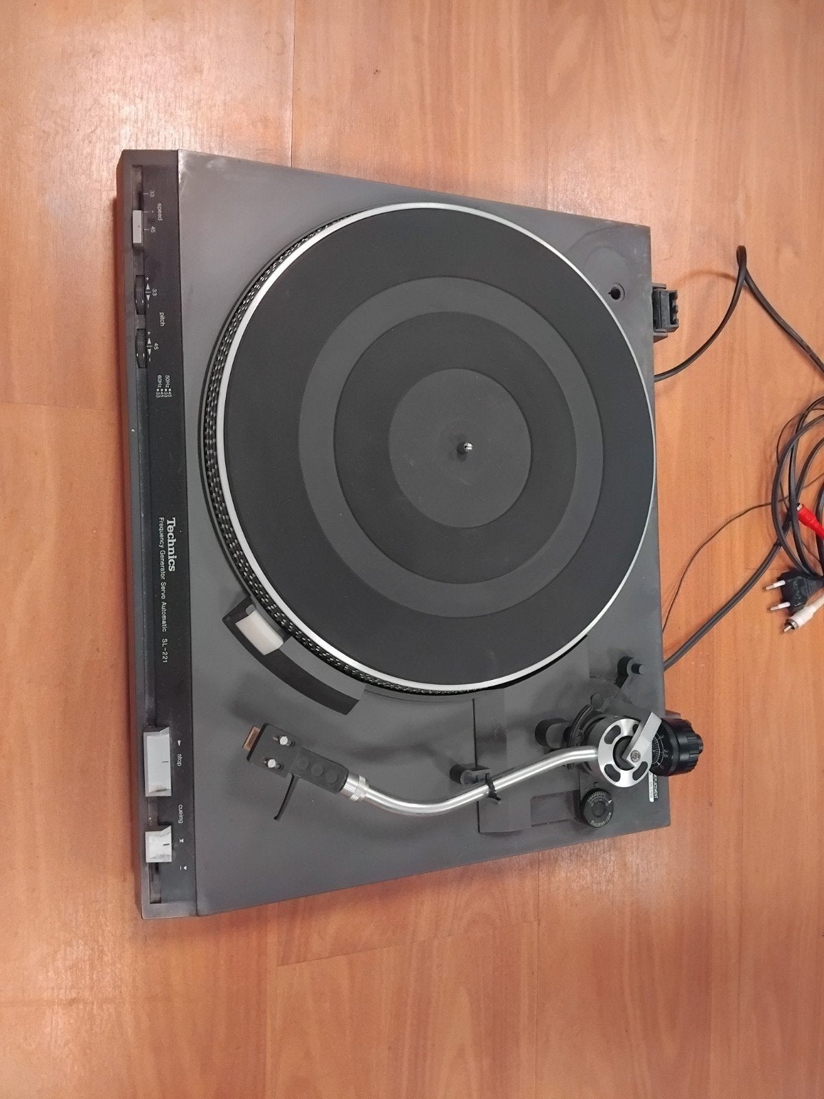 Technics SL-221 platenspeler., Gebruikt, Pitch-regelaar, Ophalen of Verzenden, Platenspeler