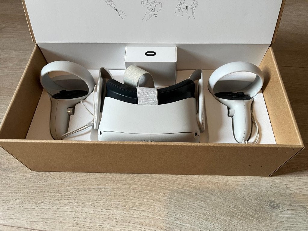 Meta Quest 2 VR bril compleet met doos, Ophalen of Verzenden, Zo goed als nieuw, VR-bril, Overige platformen