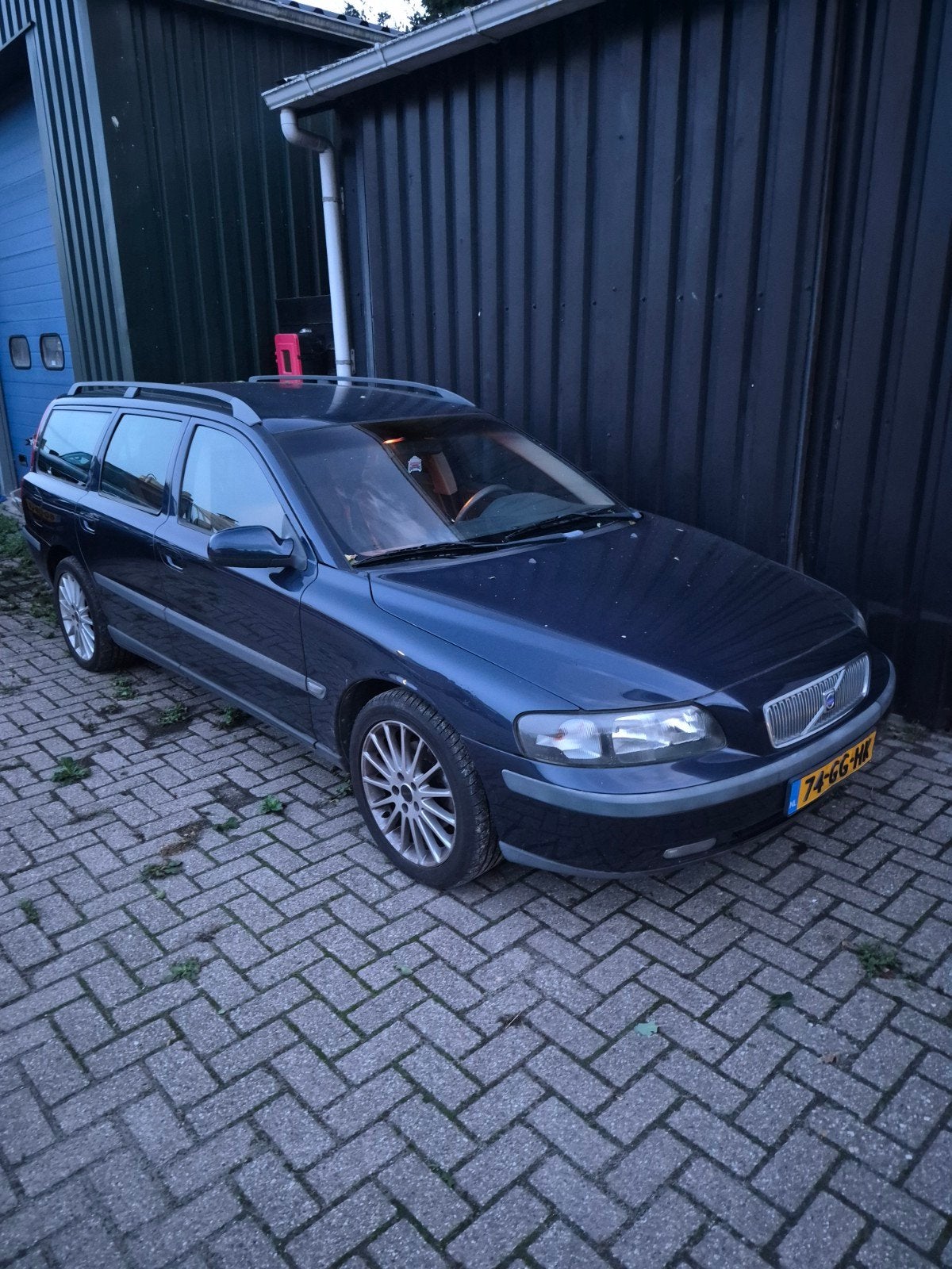 Volvo V70 2.4 170PK 2000 Blauw, Voorwielaandrijving, 1800 kg, Zwart, Stationwagon