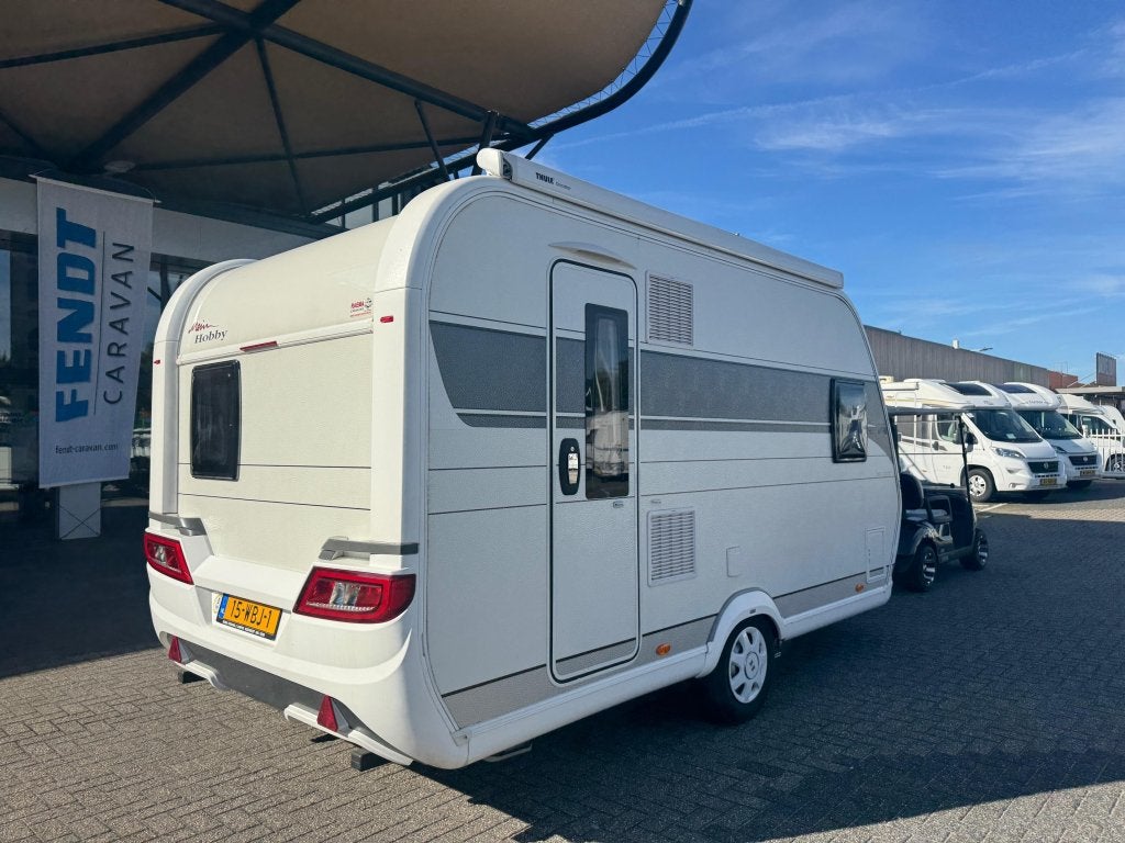 Hobby De Luxe 400 SFE 2021 Mover,E&P,Luifel!!!, Bedrijf, Treinzit, 4 tot 5 meter, 1000 - 1250 kg