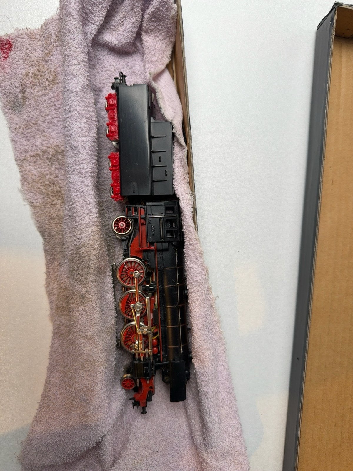 Märklin Stoomlocomotief met Tender - Zwart/Rood, Hobby en Vrije tijd, Ophalen, Wisselstroom, Gebruikt, Locomotief