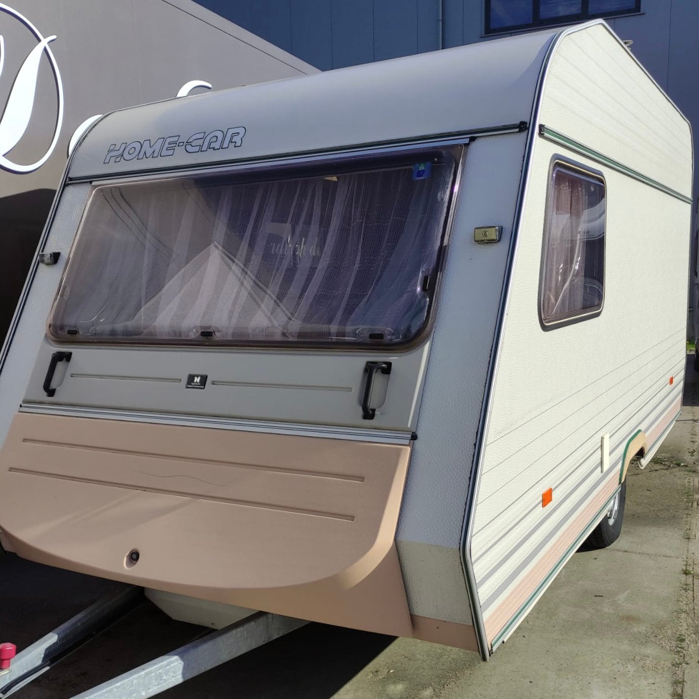 Home-car Eureka 38 / voortent/ luifel, Caravans en Kamperen, Caravans, Home-car, Standaardzit, Bedrijf, Schokbreker