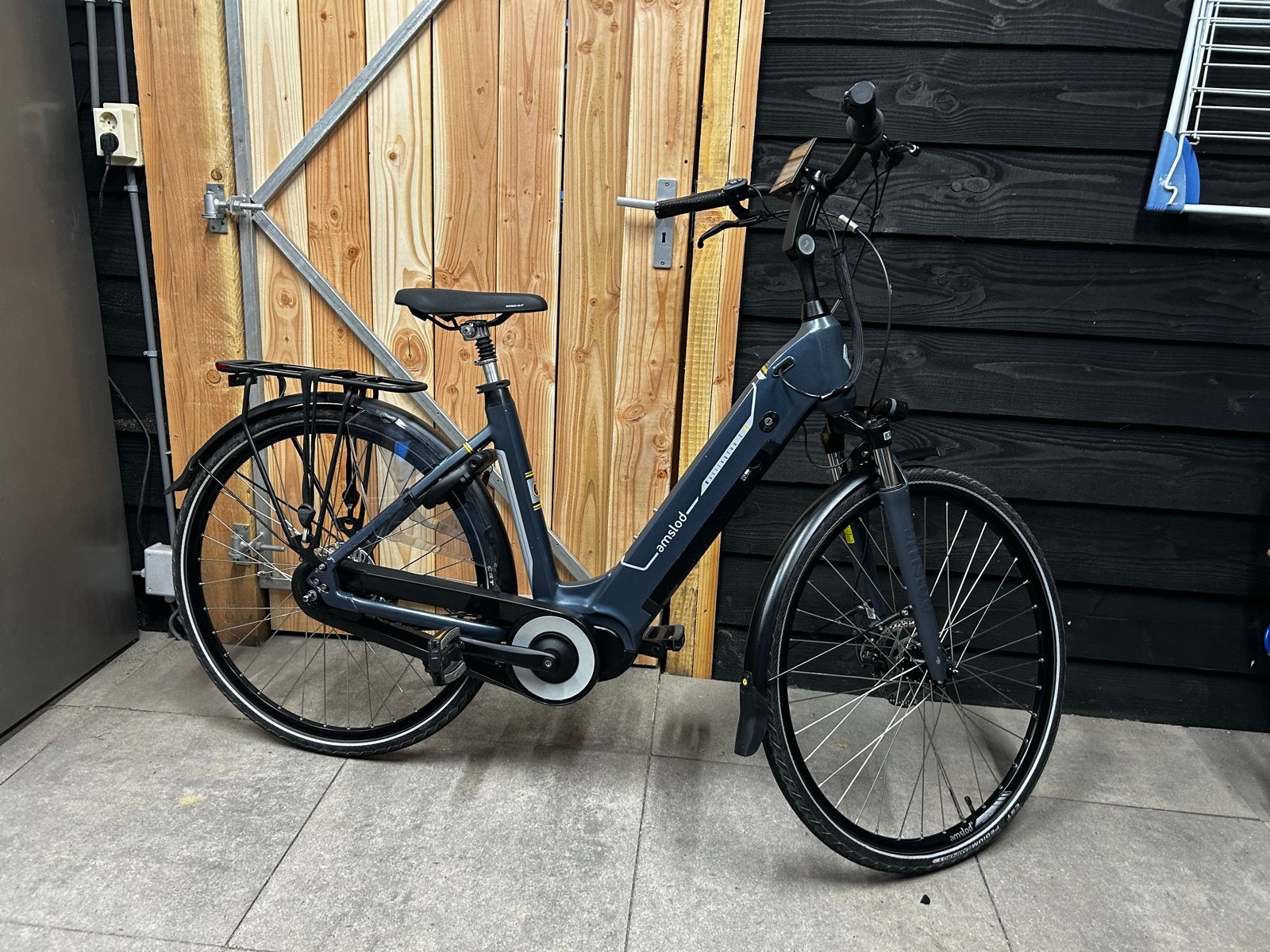 Prachtige ebike met middenmotor 80 nw en grote accu, Zo goed als nieuw, 51 tot 55 cm, 50 km per accu of meer, Ophalen