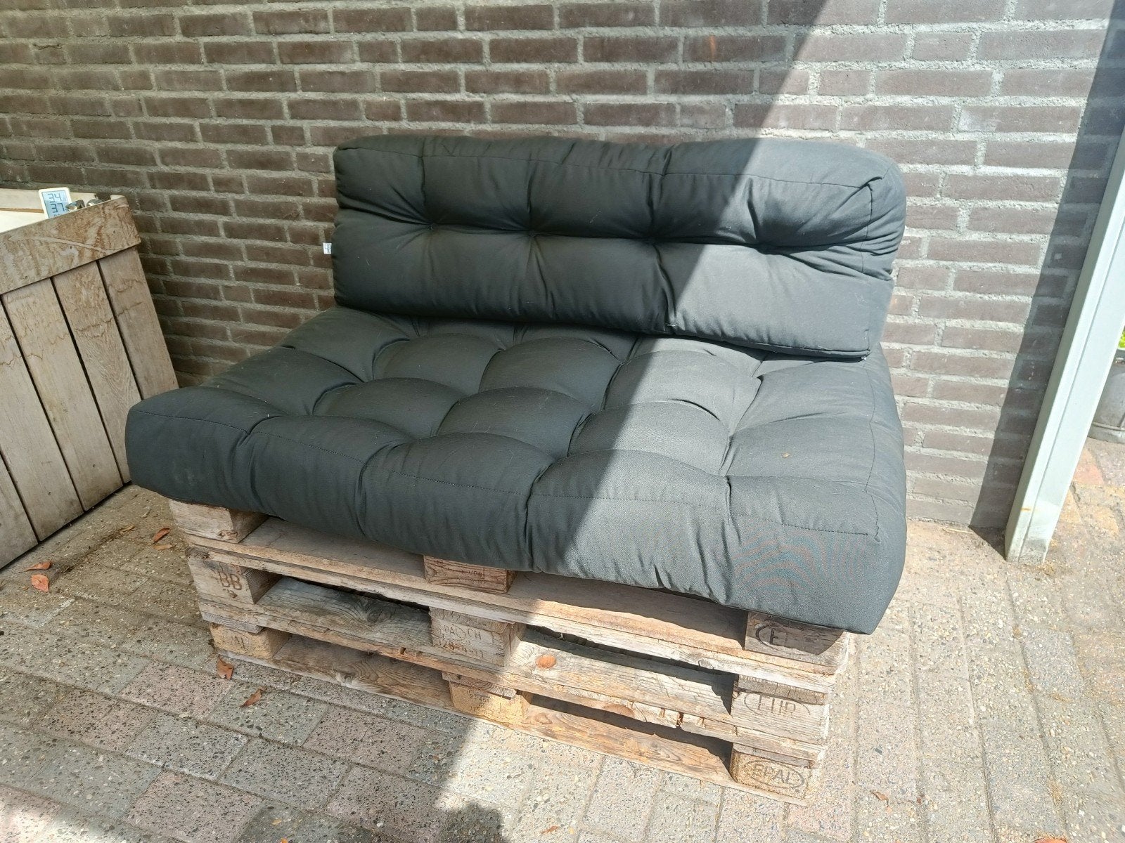 Palletbank met kussens., Tuin en Terras, Ophalen of Verzenden, Zo goed als nieuw