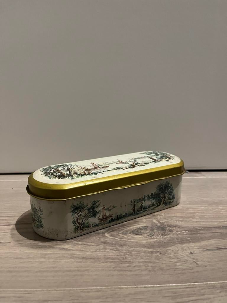 Vintage blikken doosje met landschap decoratie, Antiek en Kunst, Antiek | Bestek, Ophalen