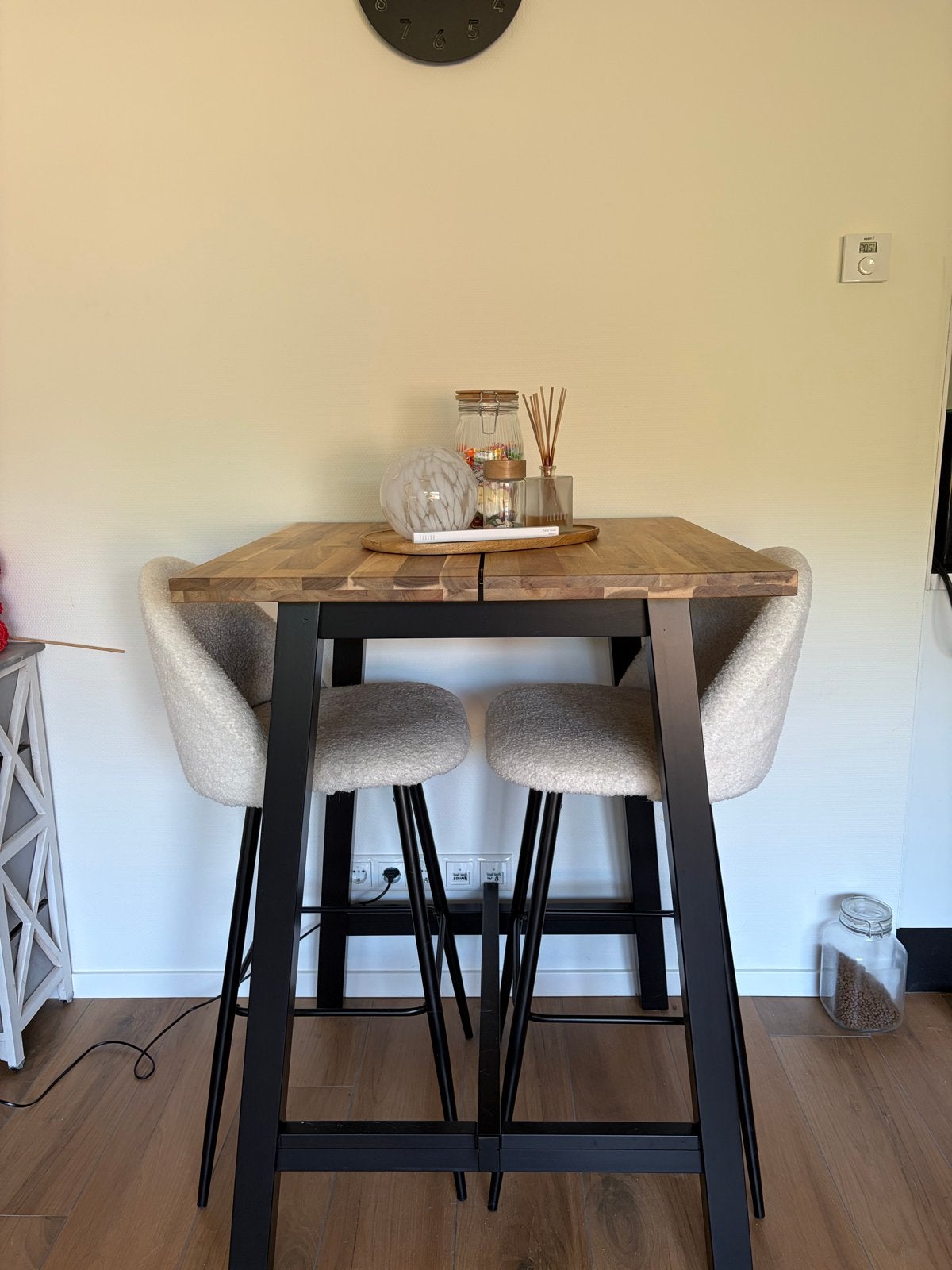 IKEA SKOGSTA Bartafel - Zonder stoelen, Ophalen, Zo goed als nieuw